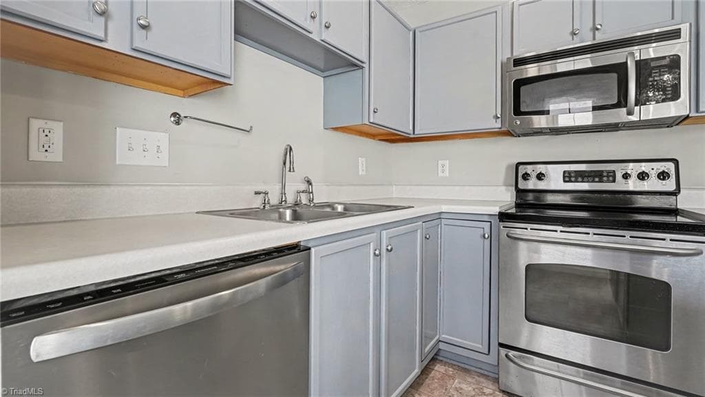 Stick/Site Built at 1133 Oak Blossom Way, Whitsett NC 27377, Whitsett, photo 10 of 32
