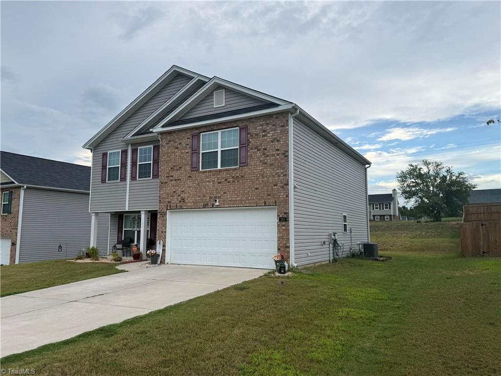 Stick/Site Built at 192 Sparrow Lane # 7, Lexington NC 27295, photo 2 of 31