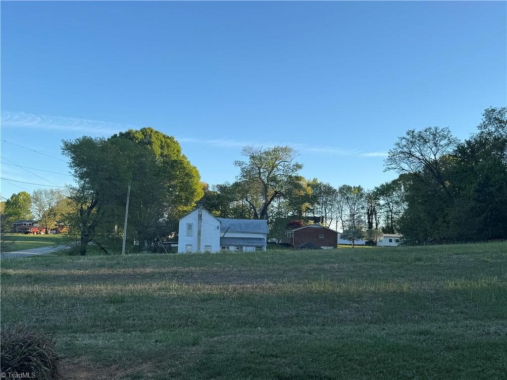 Stick/Site Built at 207 N Payne Road, Winston-Salem NC 27127, Winston-Salem, photo 7 of 10
