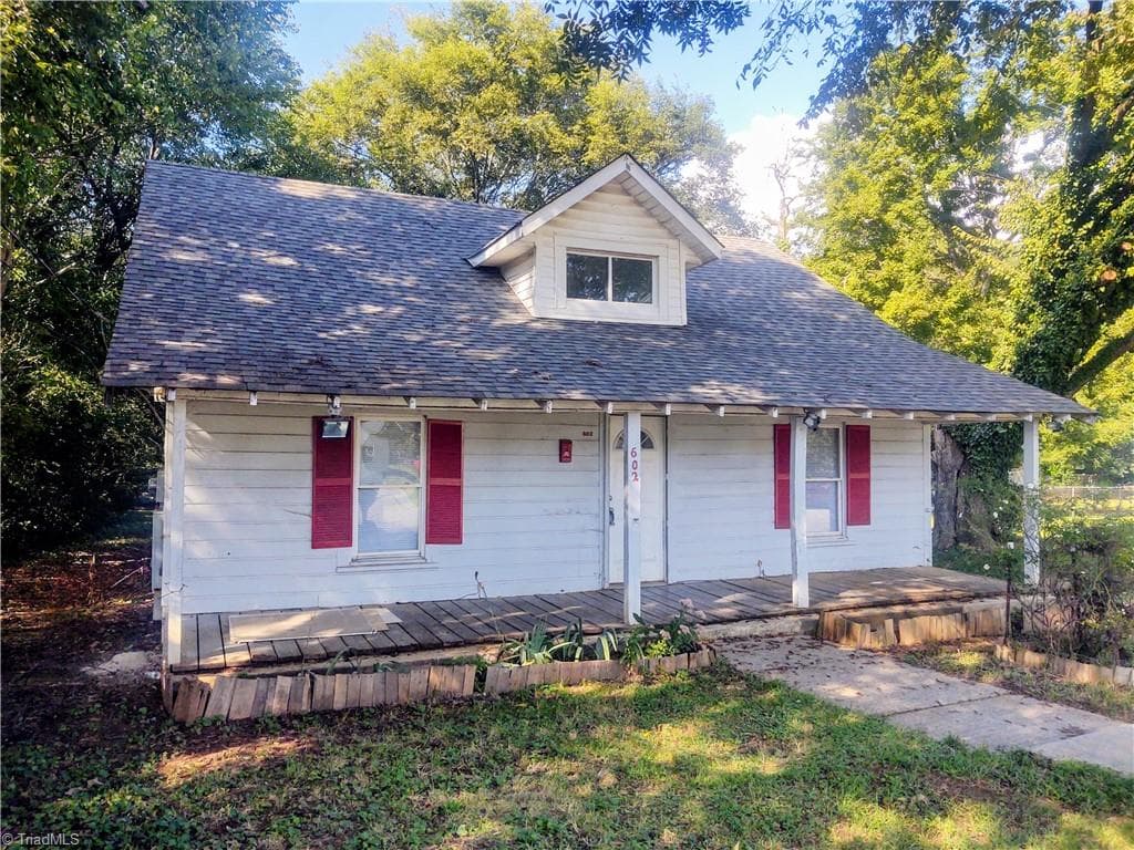 602 Raeford Avenue, Lexington NC 27292