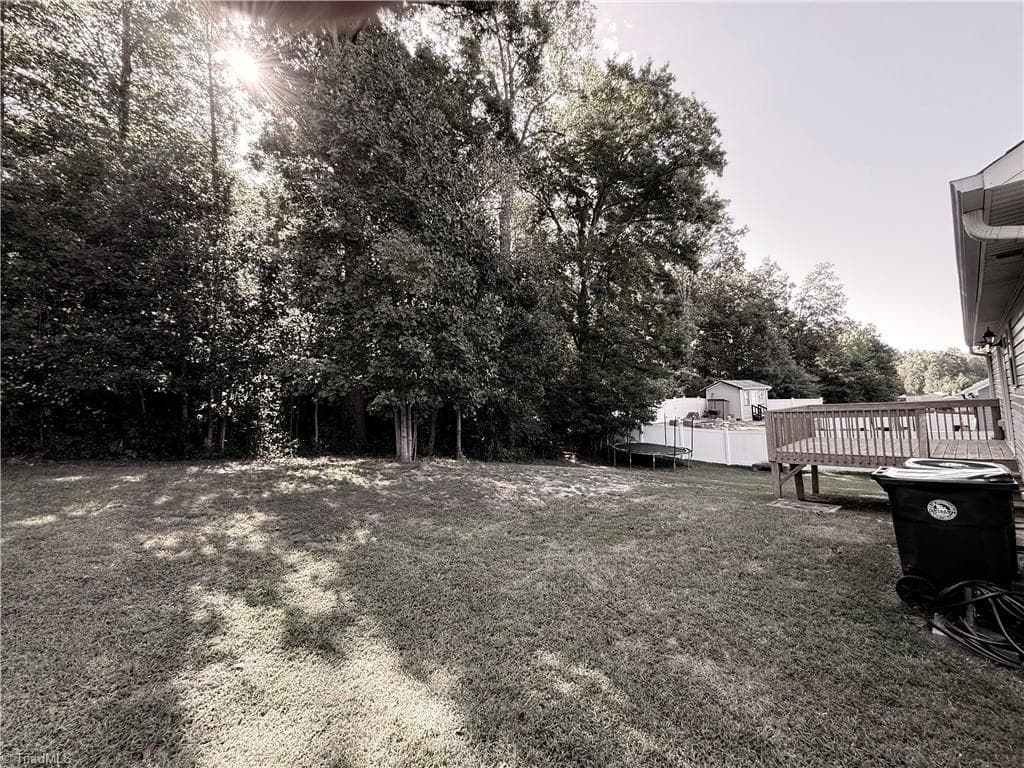 Stick/Site Built at 13 Thomasville High Drive, Thomasville NC 27360, photo 7 of 28