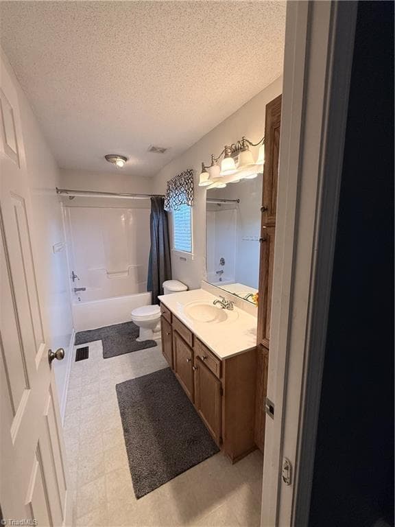 Stick/Site Built at 13 Thomasville High Drive, Thomasville NC 27360, photo 18 of 28