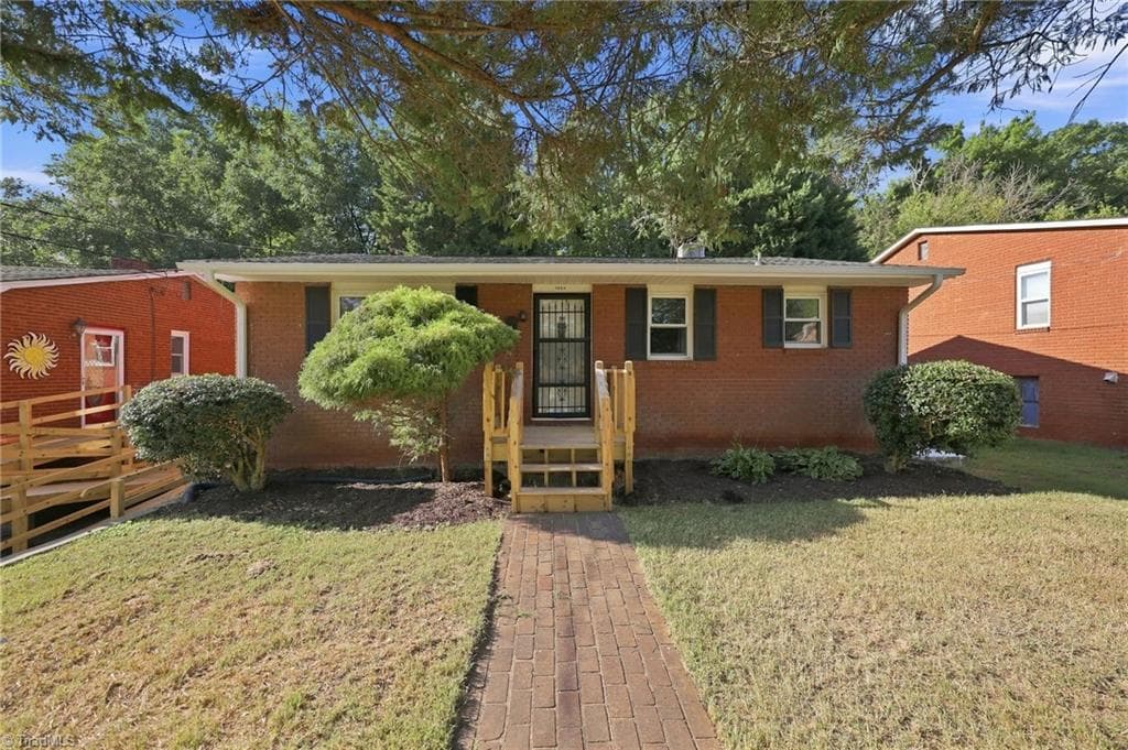 1664 NE 23rd Street, Winston-Salem NC 27105