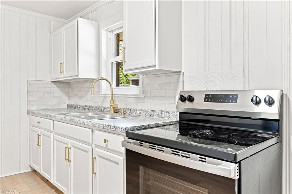 Stick/Site Built at 1664 NE 23rd Street, Winston-Salem NC 27105, Winston-Salem, photo 9 of 25