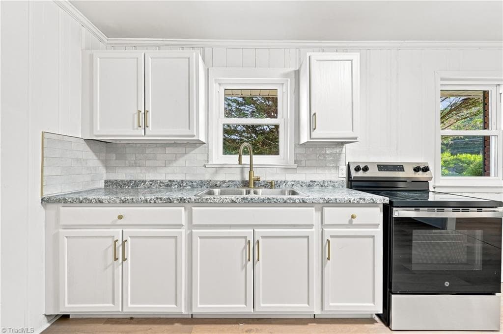 Stick/Site Built at 1664 NE 23rd Street, Winston-Salem NC 27105, Winston-Salem, photo 10 of 25