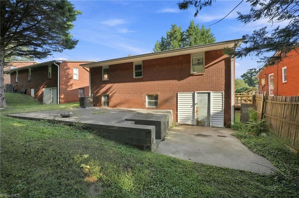 Stick/Site Built at 1664 NE 23rd Street, Winston-Salem NC 27105, Winston-Salem, photo 25 of 25