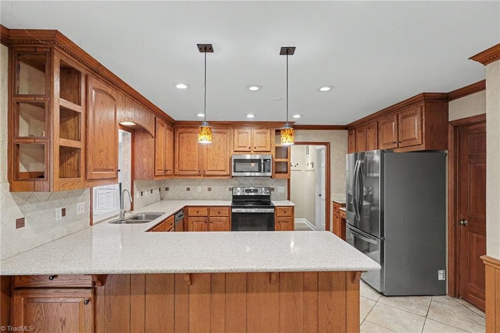 Stick/Site Built at 1801 Dantzler Drive, High Point NC 27265, photo 10 of 47