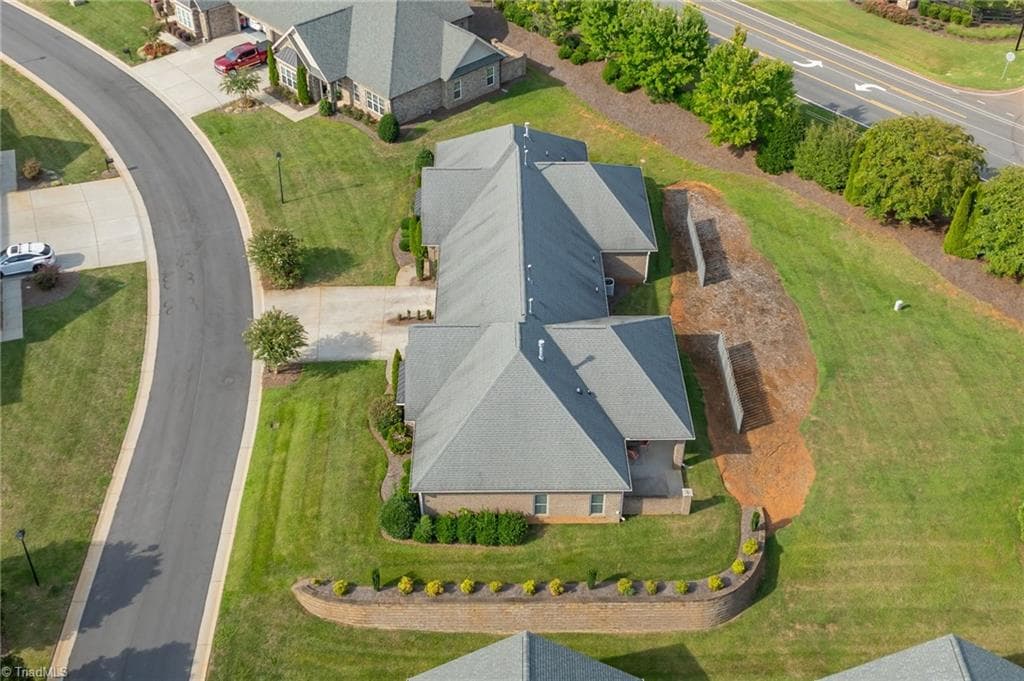 Stick/Site Built at 4318 Rockledge Lane, Thomasville NC 27360, photo 36 of 42