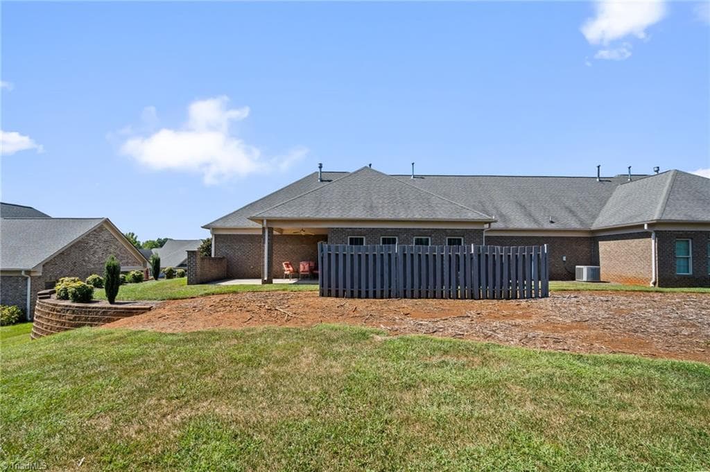 Stick/Site Built at 4318 Rockledge Lane, Thomasville NC 27360, photo 32 of 42