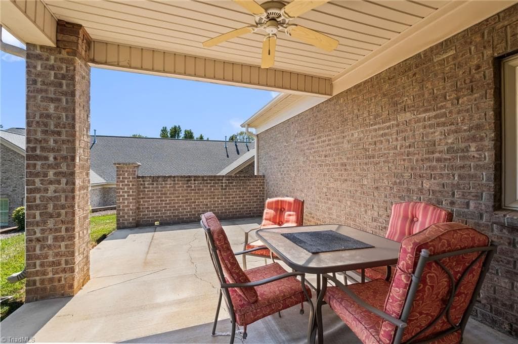 Stick/Site Built at 4318 Rockledge Lane, Thomasville NC 27360, photo 28 of 42