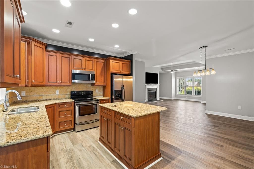 Stick/Site Built at 4318 Rockledge Lane, Thomasville NC 27360, photo 11 of 42