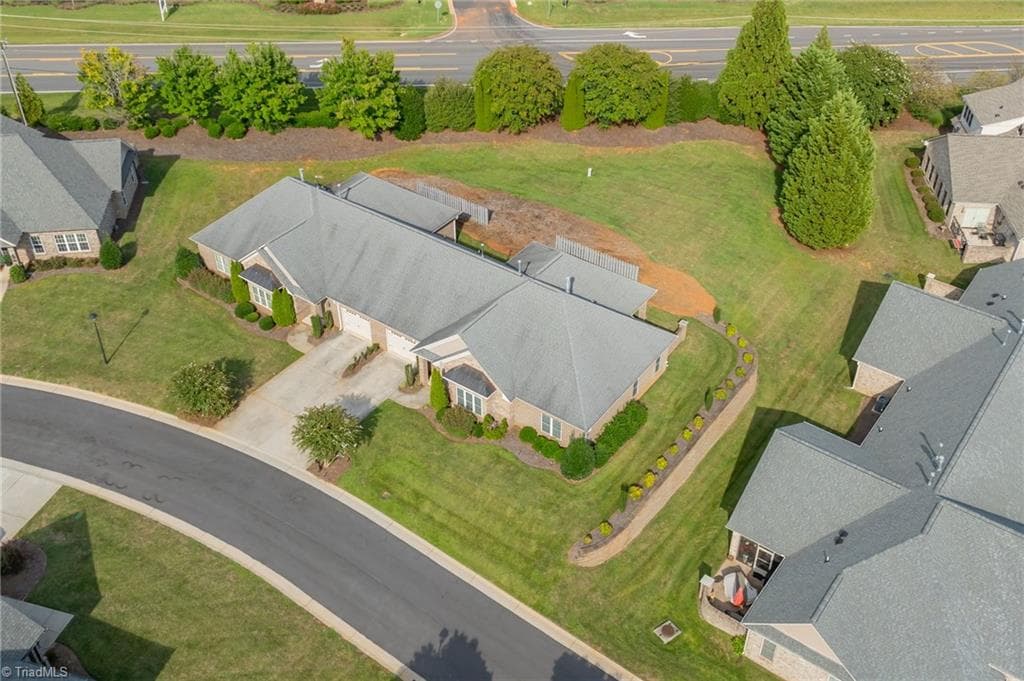 Stick/Site Built at 4318 Rockledge Lane, Thomasville NC 27360, photo 35 of 42