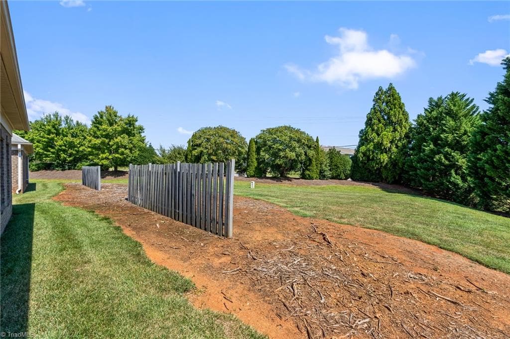 Stick/Site Built at 4318 Rockledge Lane, Thomasville NC 27360, photo 31 of 42