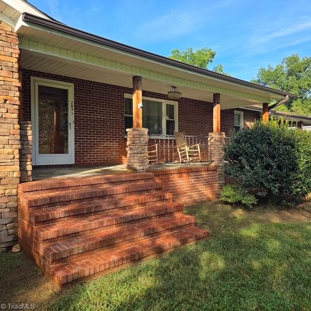Beautiful stone and brick combo! - 2091 Junction Road, Mocksville NC 27028, Mocksville