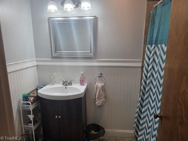 Hall bath - 2091 Junction Road, Mocksville NC 27028, Mocksville