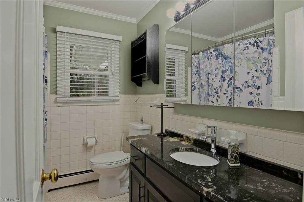 Stick/Site Built at 5806 Carriage Lane, Greensboro NC 27410, photo 17 of 33