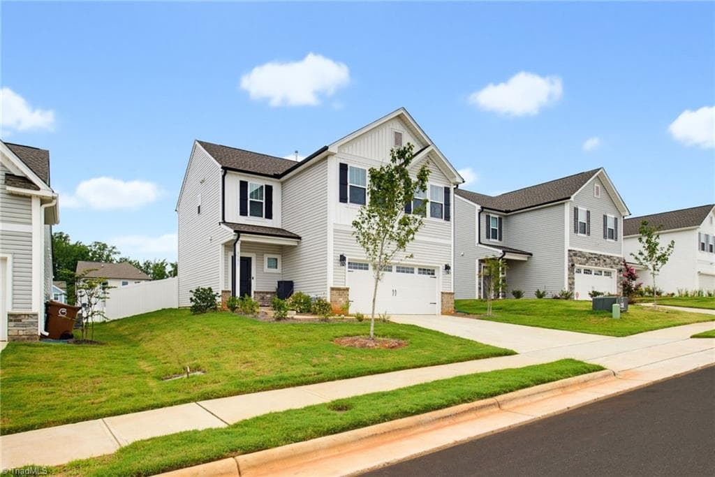 Stick/Site Built at 3151 Highlander Point, Greensboro NC 27405, photo 3 of 30