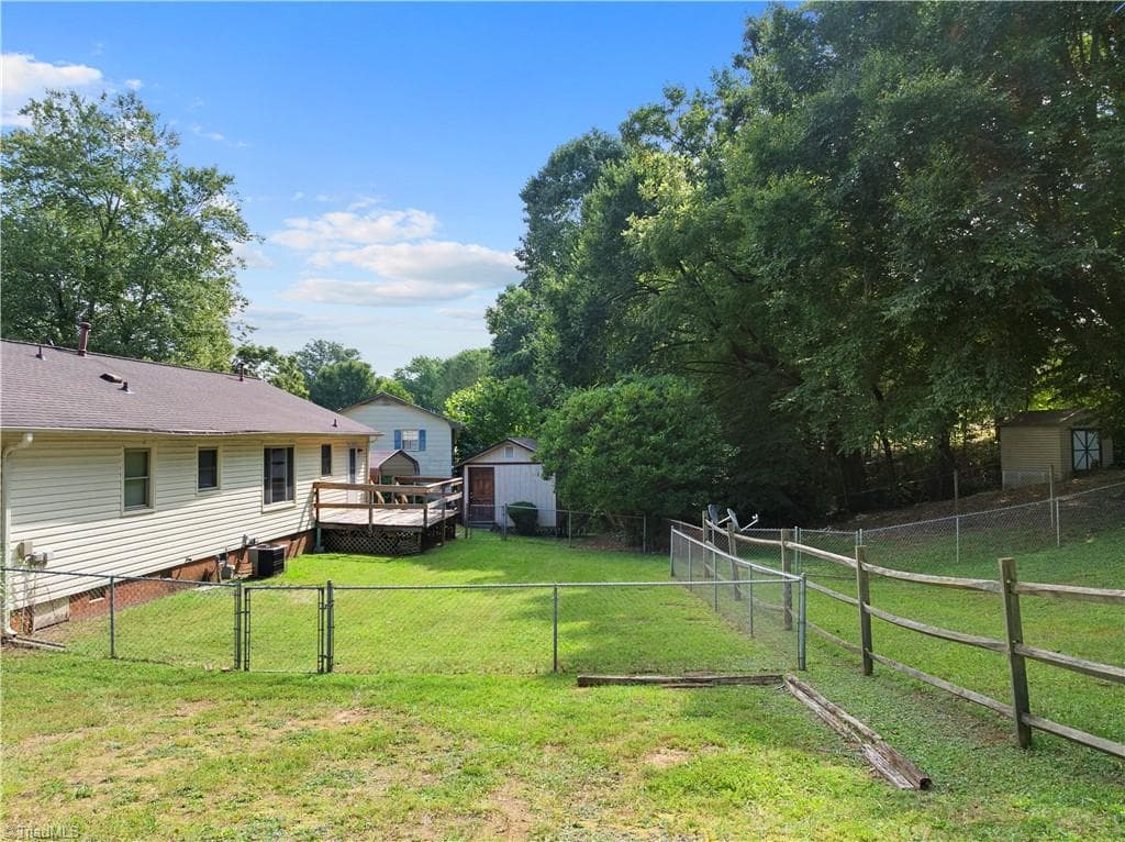 Stick/Site Built at 116 Cheltenham Drive, Winston-Salem NC 27103, photo 23 of 31