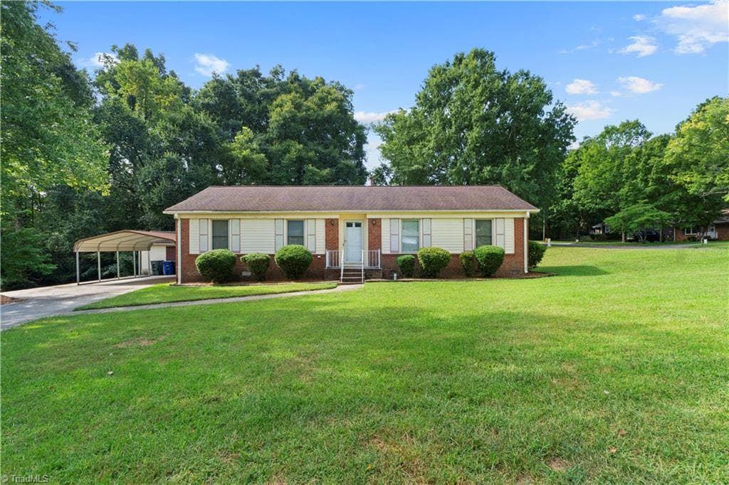 116 Cheltenham Drive, Winston-Salem NC 27103
