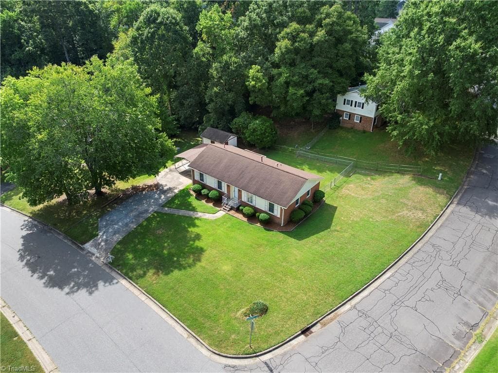 Stick/Site Built at 116 Cheltenham Drive, Winston-Salem NC 27103, photo 30 of 31