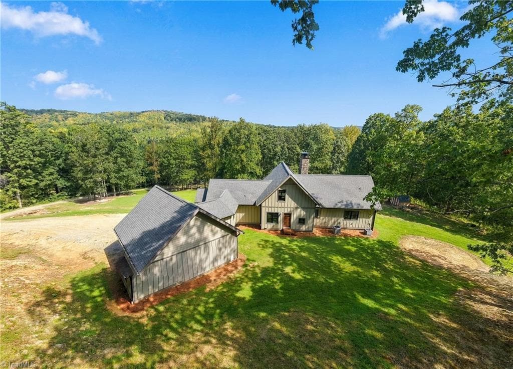 Stick/Site Built at 135 Chetola Ridge Drive, Taylorsville NC 28681, Taylorsville, photo 3 of 50
