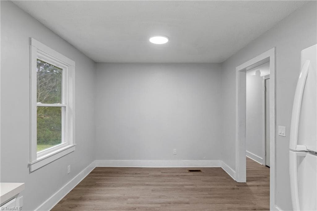 Stick/Site Built at 220 Glen Terrace, Mount Airy NC 27030, Mount Airy, photo 25 of 62