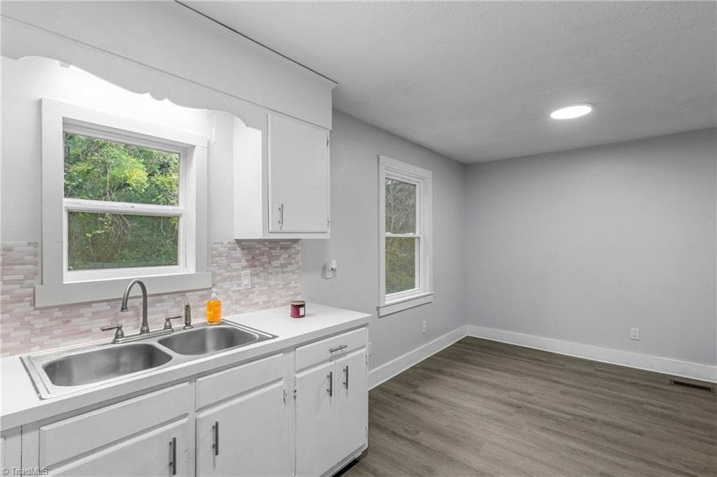Stick/Site Built at 220 Glen Terrace, Mount Airy NC 27030, Mount Airy, photo 33 of 62