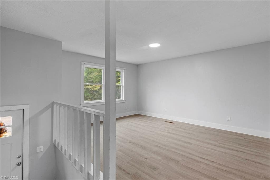 Stick/Site Built at 220 Glen Terrace, Mount Airy NC 27030, Mount Airy, photo 9 of 62
