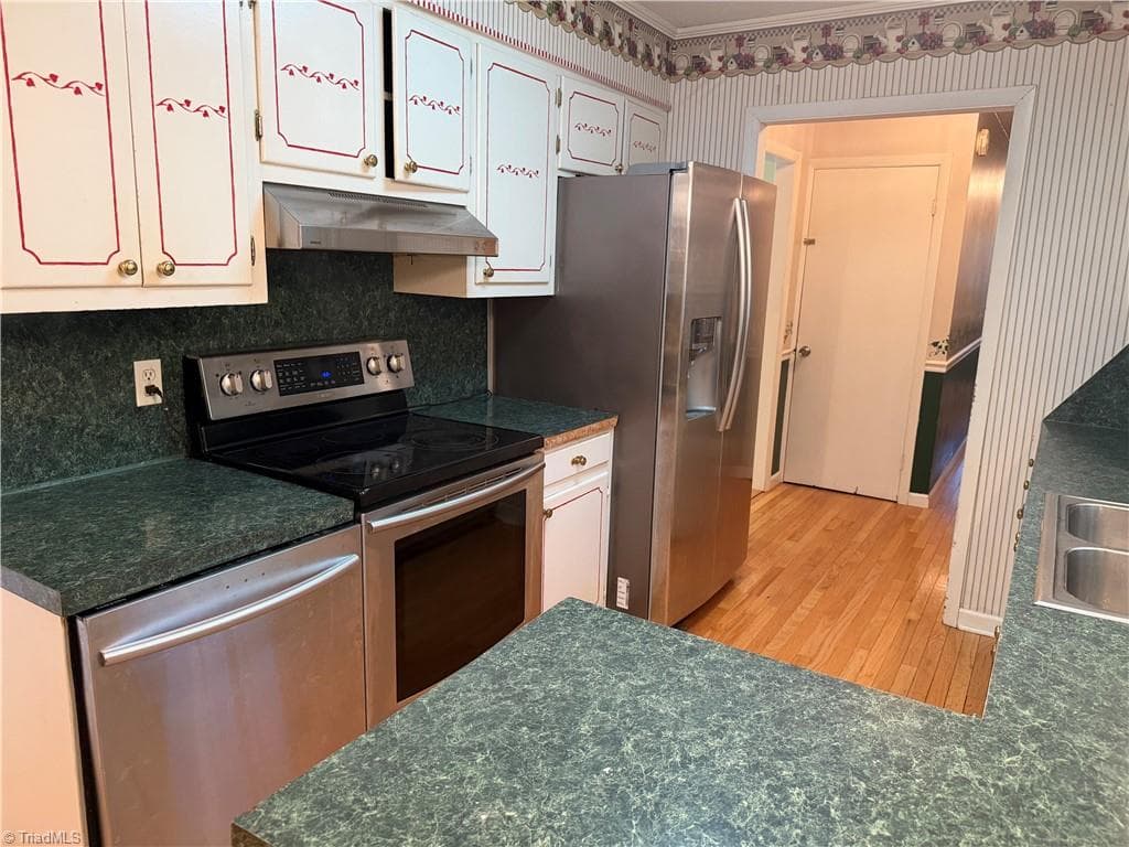 Kitchen - 291 Michael Drive, Dobson NC 27017, Dobson