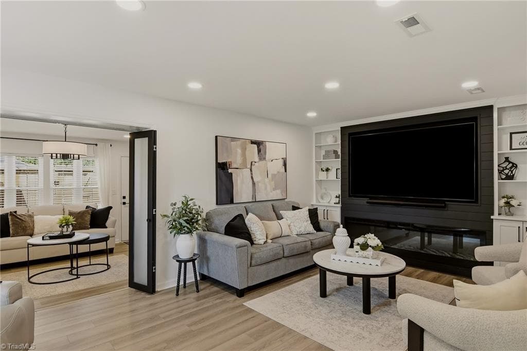 2902 Saint Marks Road # H, Winston-Salem NC 27103