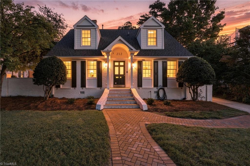 Stick/Site Built at 212 Country Club Drive, Greensboro NC 27408, Greensboro, photo 2 of 42