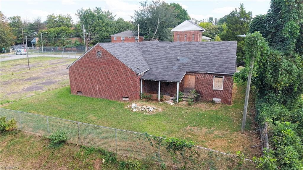 Remarks at 1326 N Main Street, Winston-Salem NC 27105, Winston-Salem, photo 39 of 62