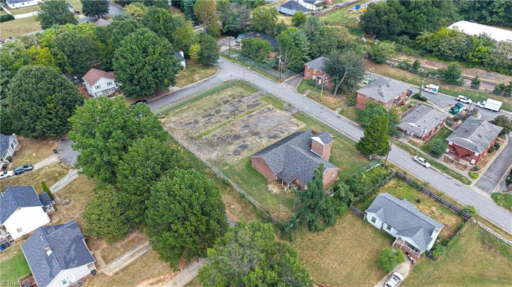 Remarks at 1326 N Main Street, Winston-Salem NC 27105, Winston-Salem, photo 61 of 62