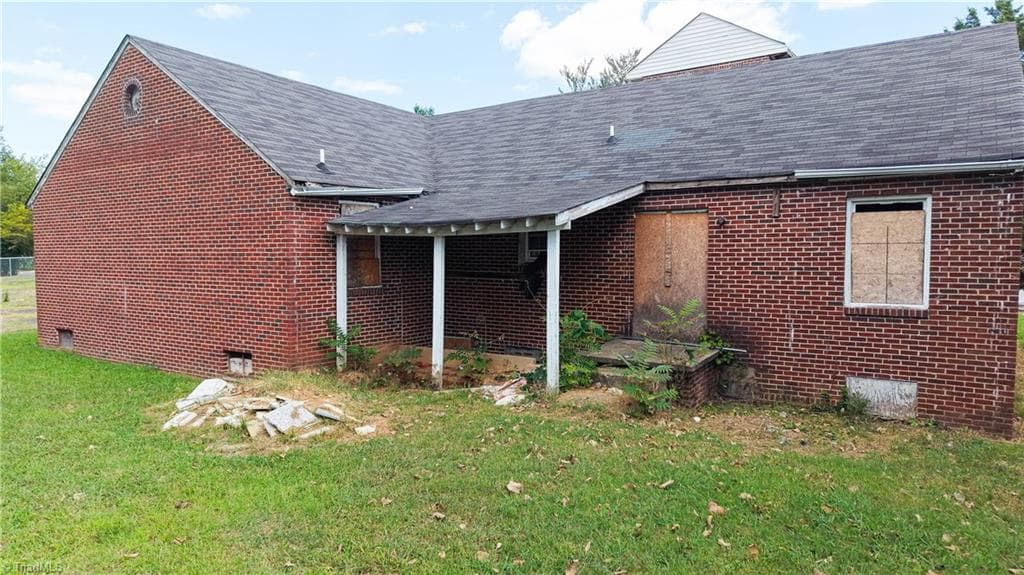 Remarks at 1326 N Main Street, Winston-Salem NC 27105, Winston-Salem, photo 41 of 62
