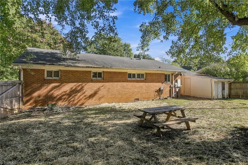 Stick/Site Built at 404 Poplar Circle, Yadkinville NC 27055, Yadkinville, photo 59 of 62