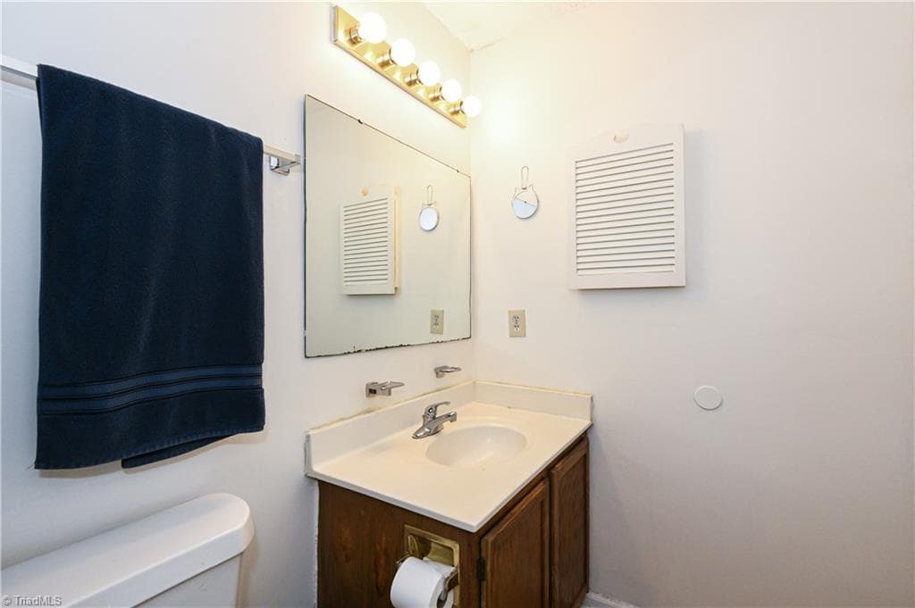 Stick/Site Built at 3307 Twin Brooks Drive, Greensboro NC 27407, photo 23 of 30