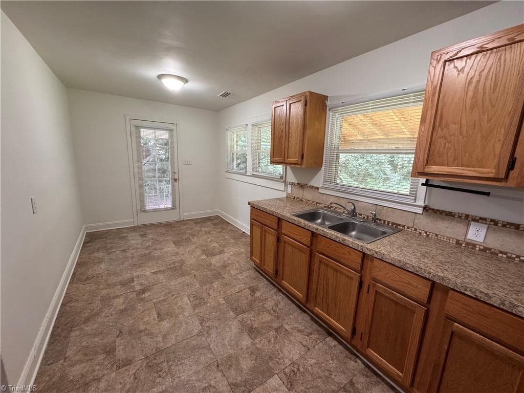 Stick/Site Built at 4865 Baux Mountain Road, Winston-Salem NC 27105, Winston-Salem, photo 6 of 21