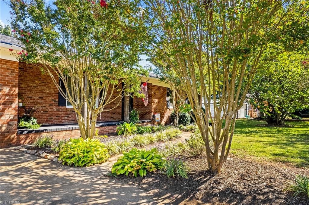 Stick/Site Built at 230 E Old Farm Road, Salisbury NC 28146, Salisbury, photo 5 of 50