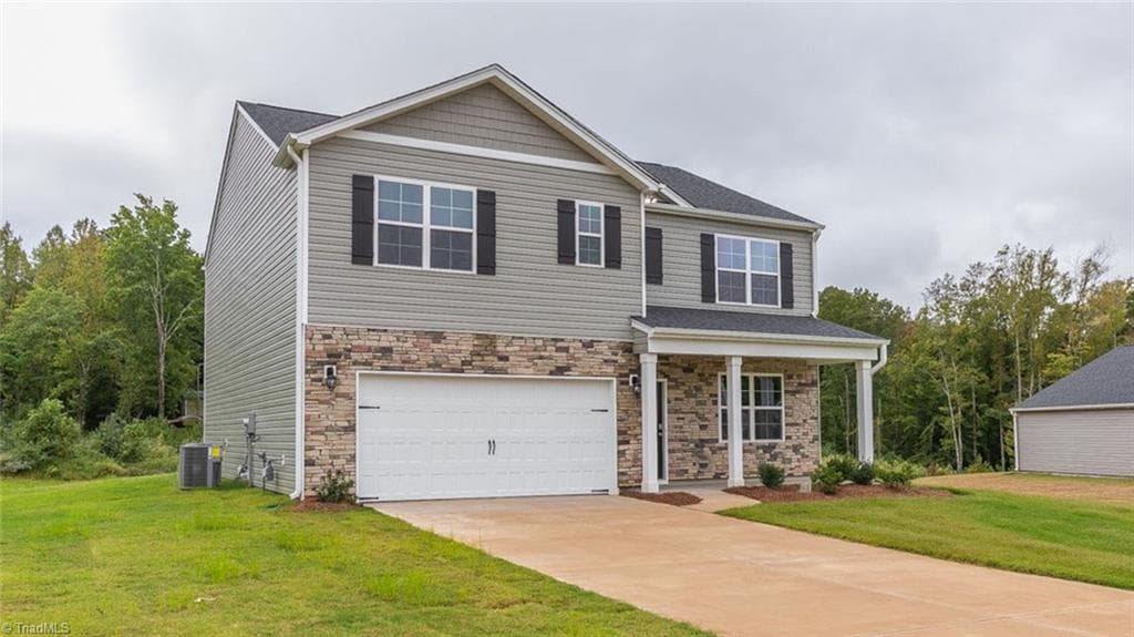 Stick/Site Built at 301 Strawberry Court, Lexington NC 27295, Lexington, photo 2 of 32
