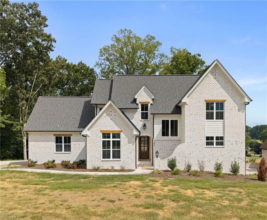 293 Old Heritage Drive, Winston-Salem NC 27107