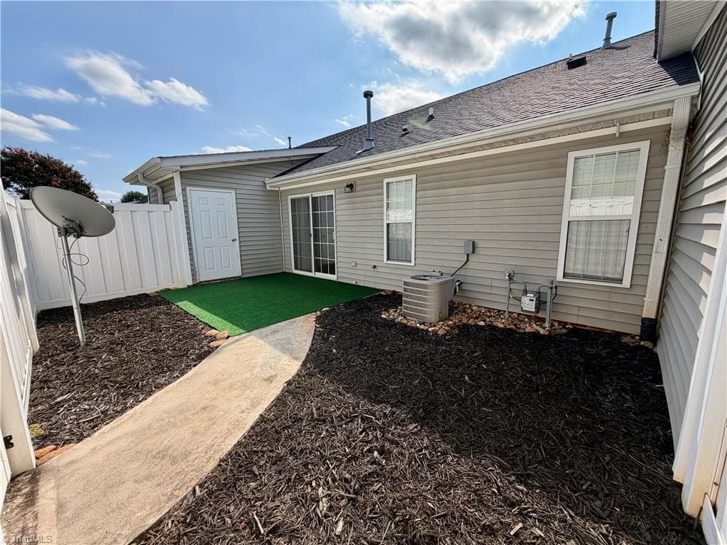 Stick/Site Built at 2418 Wynbrook Square Court, Winston-Salem NC 27103, photo 26 of 37