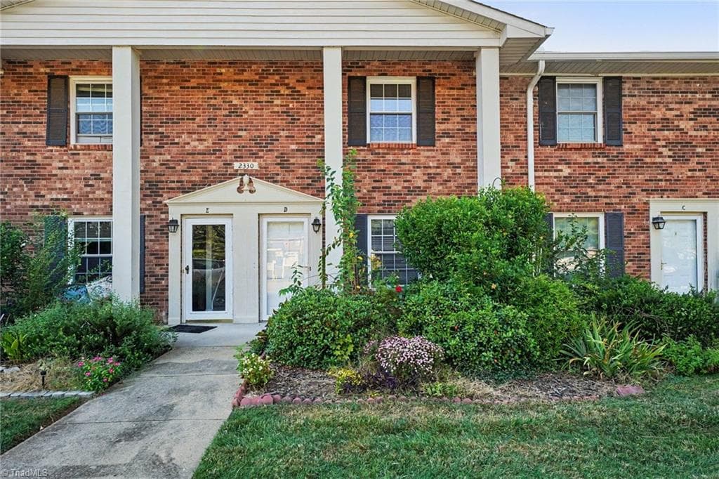 Stick/Site Built at 2330 Bay Meadows Court, Clemmons NC 27103, Clemmons, photo 2 of 28