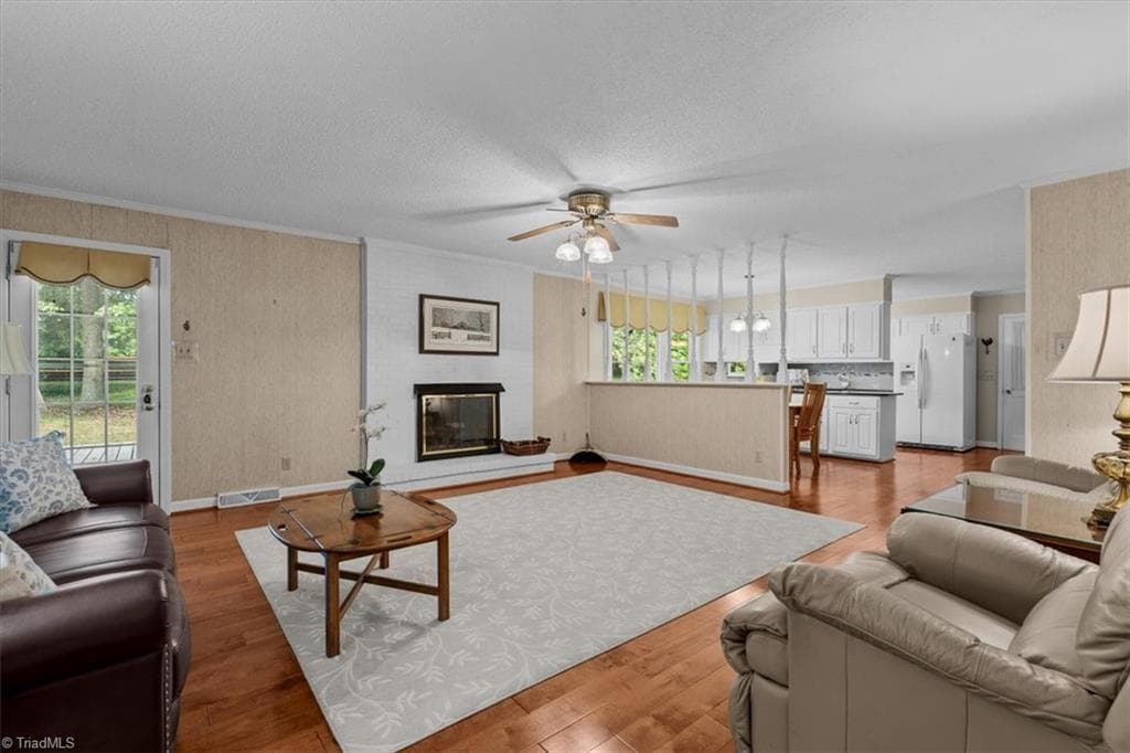 Stick/Site Built at 4503 Doncaster Drive, Greensboro NC 27406, photo 13 of 29