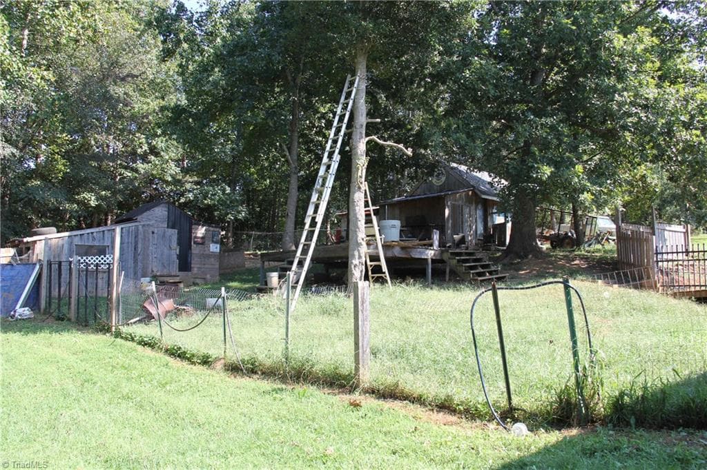 Manufactured Home at 115 Anderson Acres Drive, Harmony NC 28634, Harmony, photo 16 of 18