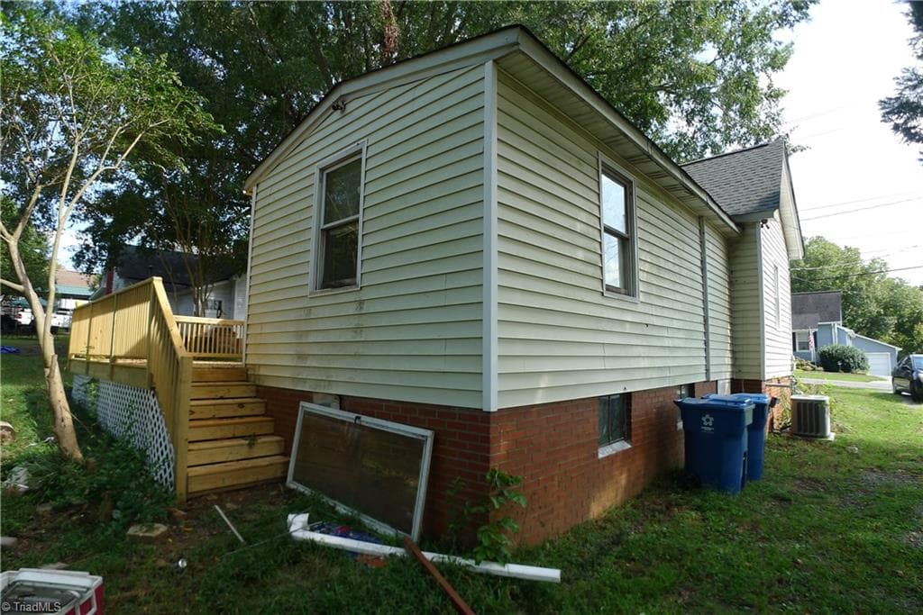 Stick/Site Built at 161 Center Street, Cooleemee NC 27014, photo 6 of 22