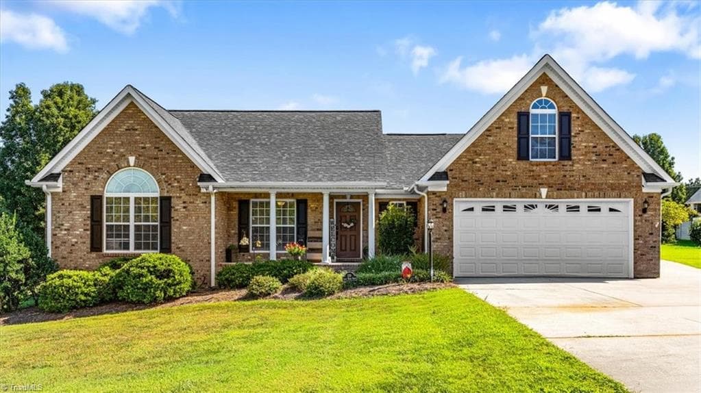 129 Club House Drive, Reidsville NC 27320