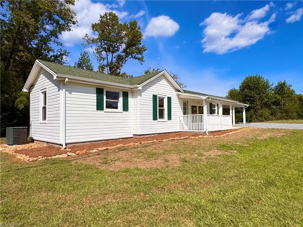 6254 NC Highway 268, Dobson NC 27017