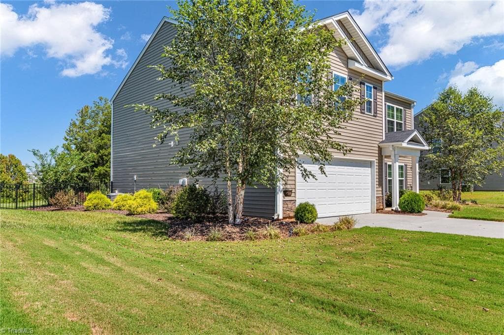 Stick/Site Built at 350 Daniel Drive, Lexington NC 27295, photo 4 of 50