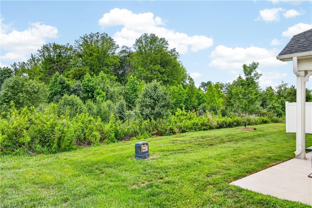 Stick/Site Built at 1671 Coopers Hawk Drive, Kernersville NC 27284, photo 27 of 30