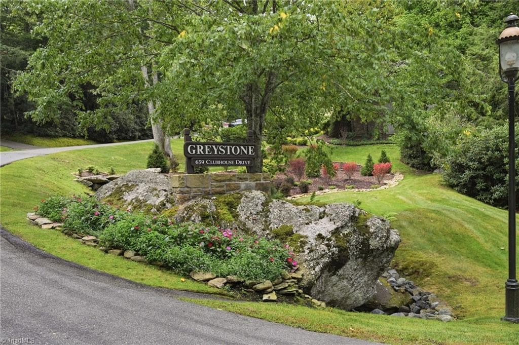 Stick/Site Built at 659 Clubhouse Drive # D2, Banner Elk NC 28604, Banner Elk, photo 42 of 50
